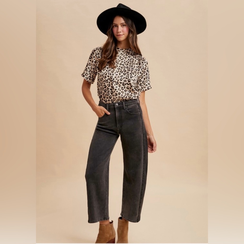 Women's Black Barrel Jeans